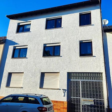 Schoene 3 Zi. Ferienwohnung Vor Den Toren Frankfurt Dreieich Exterior foto