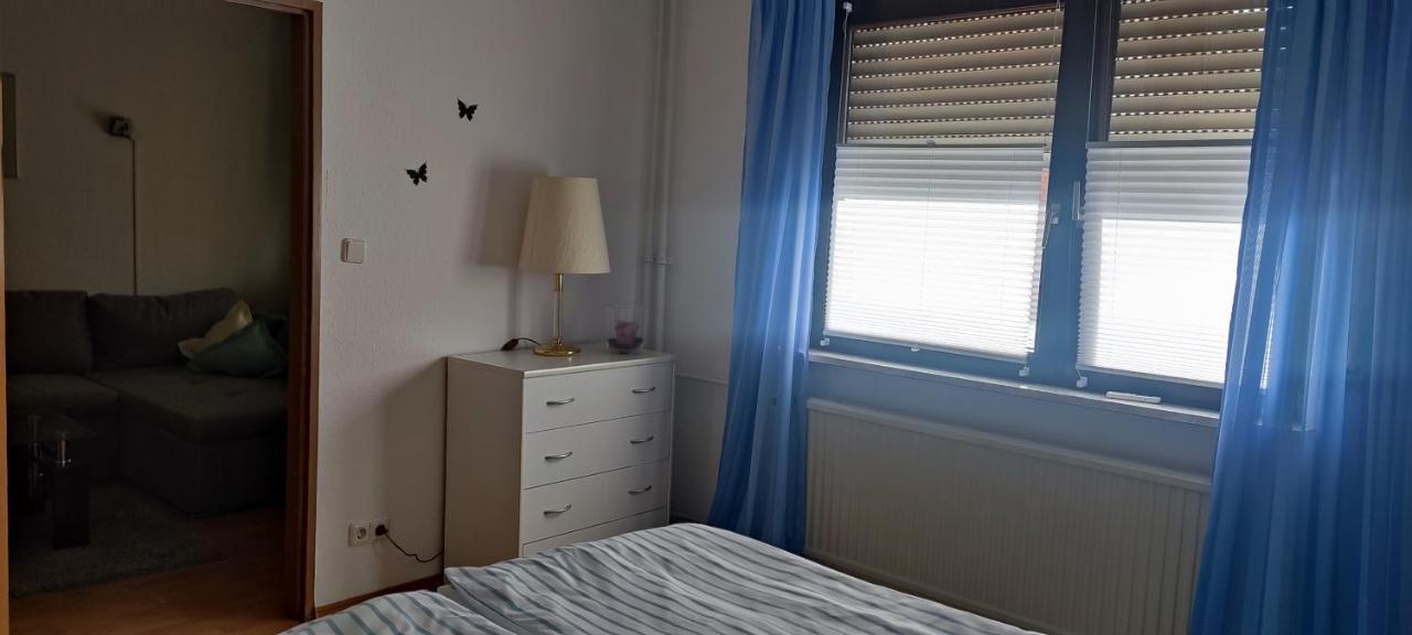 Schoene 3 Zi. Ferienwohnung Vor Den Toren Frankfurt Dreieich Exterior foto